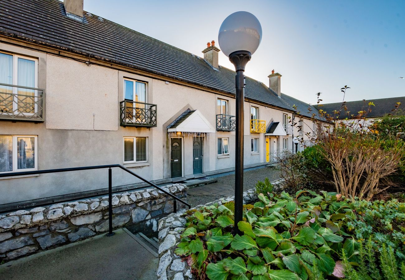 Terraced House in Galway City - Top of the City Townhouse