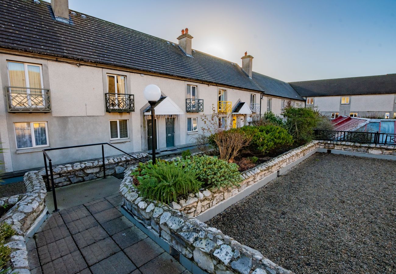 Terraced House in Galway City - Top of the City Townhouse
