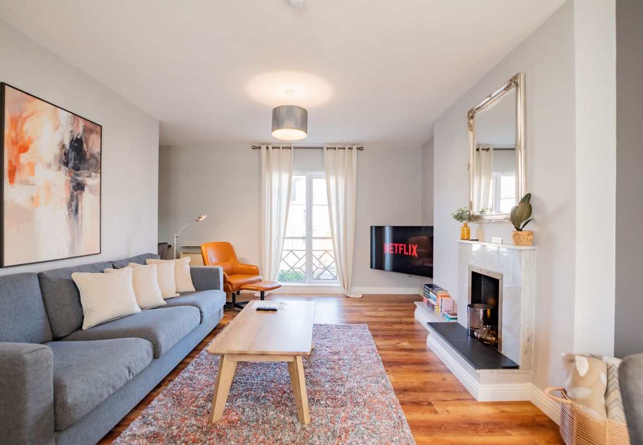 Terraced House in Galway City - Top of the City Townhouse