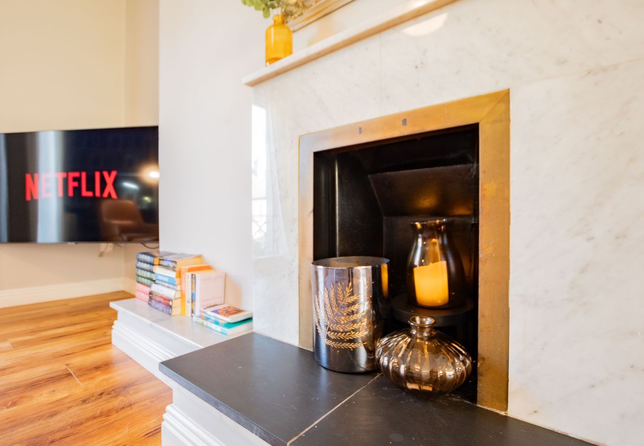 Terraced House in Galway City - Top of the City Townhouse
