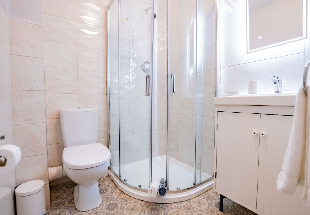 Terraced House in Galway City - Top of the City Townhouse