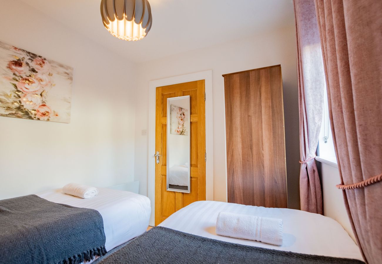 Apartment in Galway City - Location! Minutes to the Latin Quarter, Spanish Arch, and Shop Street