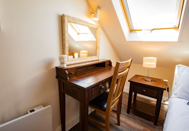 Apartment in Galway City - The Westend Hideaway #2 - Sleeps 4 Apartment in Galway City - The Westend Hideaway #2 - Sleeps 4