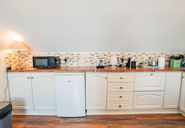 Apartment in Galway City - The Westend Hideaway #2 - Sleeps 4 Apartment in Galway City - The Westend Hideaway #2 - Sleeps 4