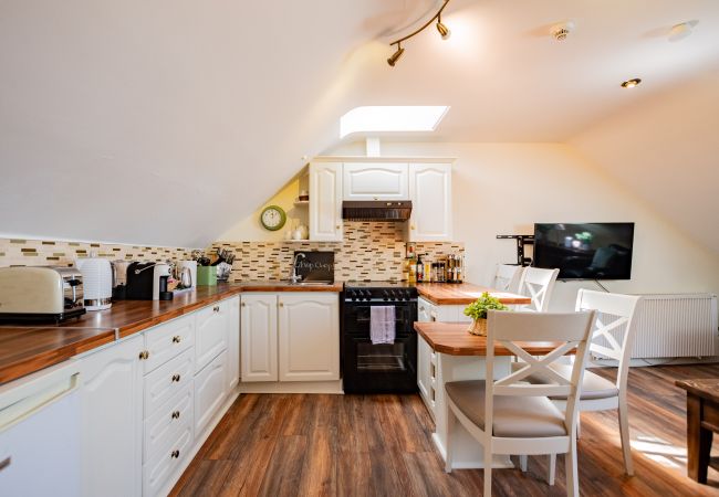 Apartment in Galway City - The Westend Hideaway #2 - Sleeps 4 Apartment in Galway City - The Westend Hideaway #2 - Sleeps 4